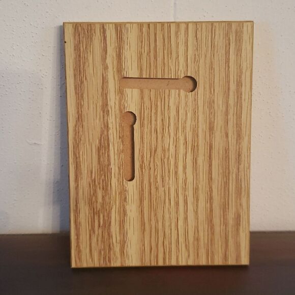 1999 Upper Deck Mint Condition Brett Favre Football Card Mounted on Wood Plaque - Picture 2 of 5